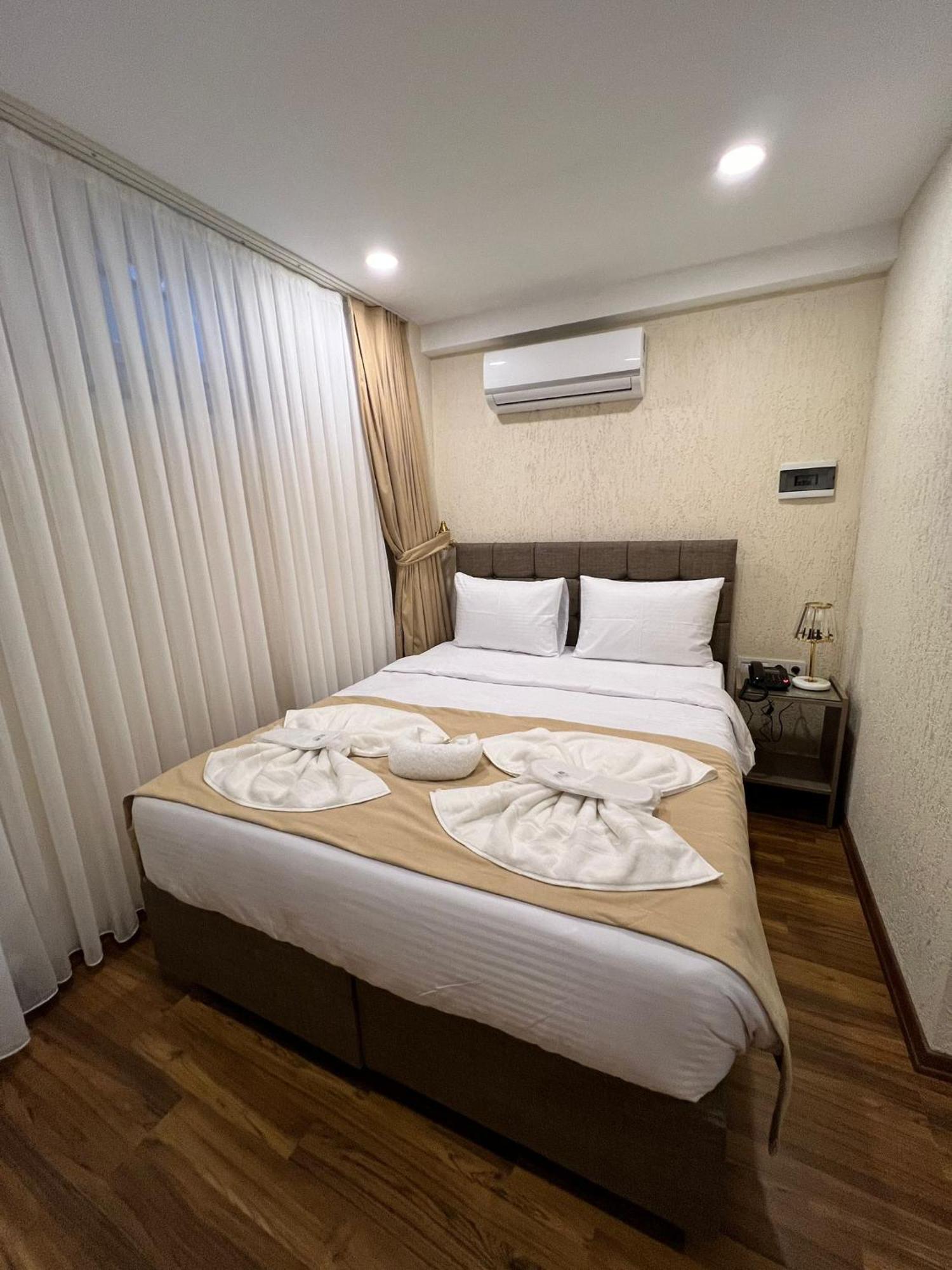 Taksim Nacre 360 Suit Istanbul Exterior photo